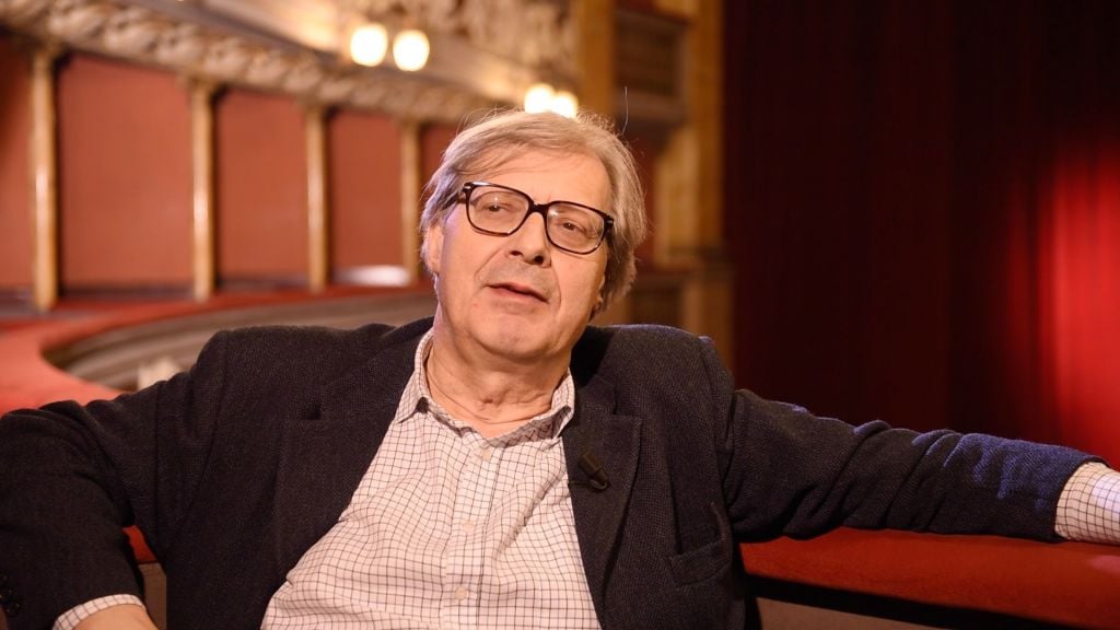 Vittorio Sgarbi si candida a sindaco di Roma con il suo movimento “Rinascimento”