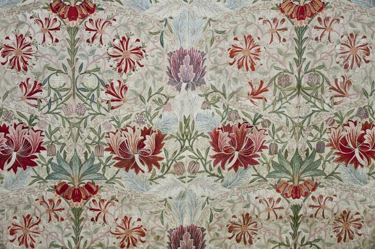 William Morris. Bordado Honeysuckle