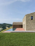 AP House Urbino Pieve di Cagna, Italy_ Courtesy of GGA gardini gibertini architects_ 2017 © Ezio Manciucca