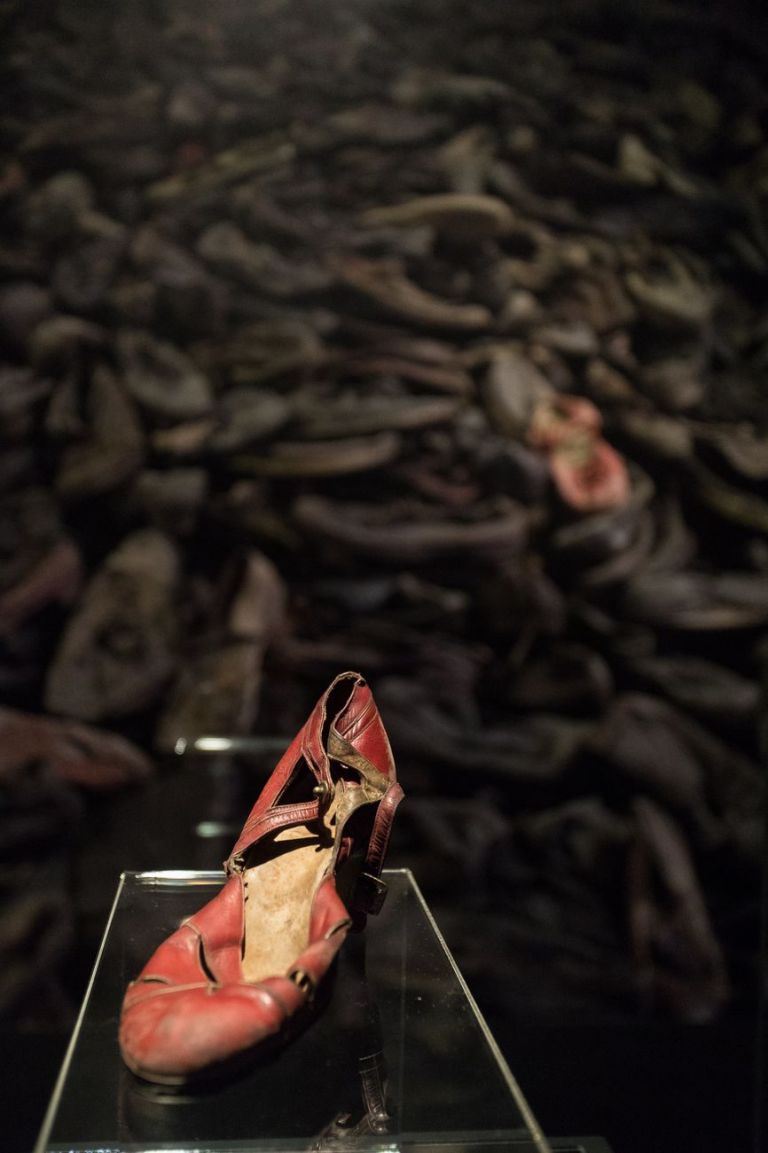 Auschwitz. Non molto tempo fa. Non lontano da qui. Exhibition view at Centro de Exposiciones Arte Canal, Madrid 2017. Photo © Pablo Á. Mendivil, courtesy Musealia