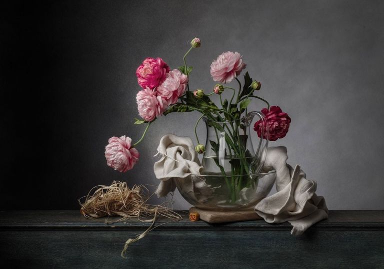 Christopher Broadbent, Glass Bowl & False Flowers, 2017