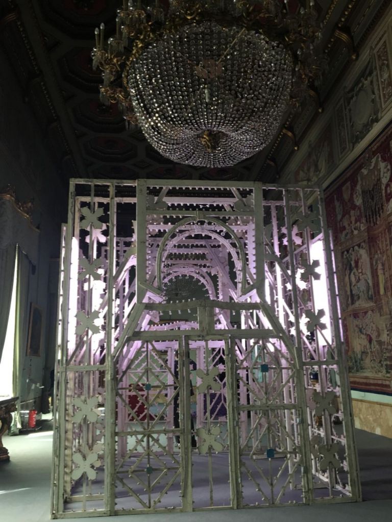 Flavio Favelli, Grande Galleria, 2012. Ex convento dei Francescani Neri, Specchia