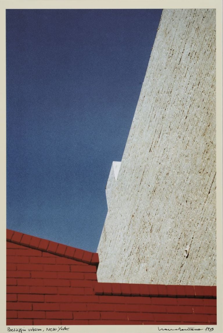 Franco Fontana, Paesaggio urbano, New York, 1979 © l’artista, courtesy Fondazione Cassa di Risparmio di Modena