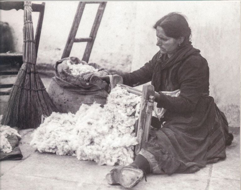 Giuseppe Palumbo, Donna che dissema il cotone, 1907