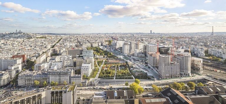 Il nuovo quartiere di Clichy Batignolles con al centro il Parco Martin Luther King. Masterplan del quartiere e progetto del parco François Grether, Jacqueline Osty, OGI studio di ingegneria. Photo Sergio Grazia