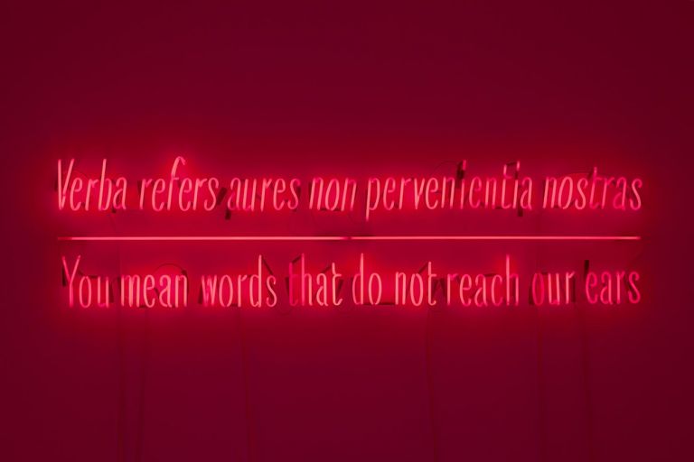 Joseph Kosuth. Maxima Proposito (Ovidio). Galleria Vistamare, Pescara 2017. Courtesy the artist and Vistamare. Photo Filippo Armellin