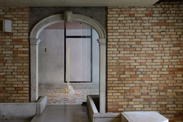 Luigi Ghirri & Paolo Icaro. Le pietre del cielo. Exhibition view at Fondazione Querini Stampalia, Venezia 2017