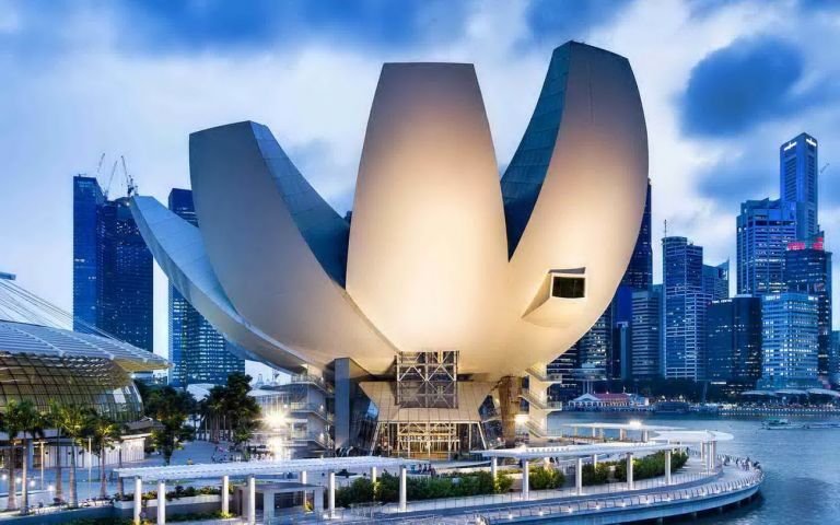 Moshe Safdie, Art Science Museum, Singapore