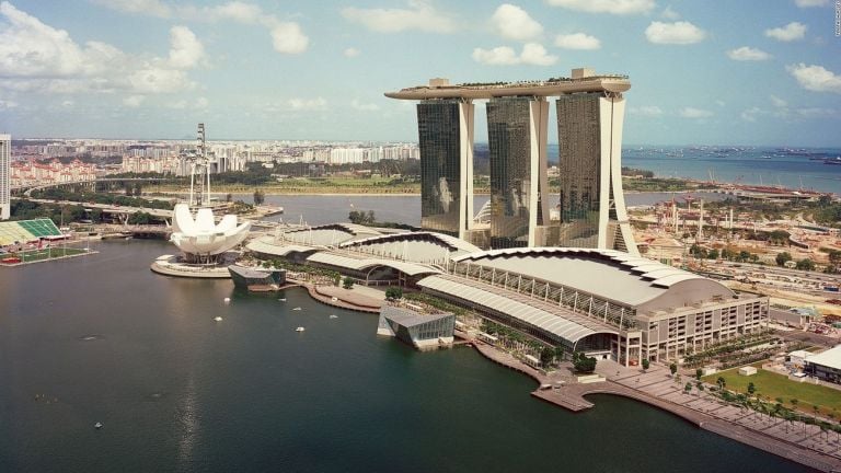 Moshe Safdie, Marina Bay Sands, Singapore