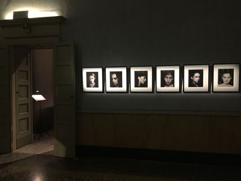 Paolo Roversi. Storie. Installation view at Palazzo Reale, Milano 2017