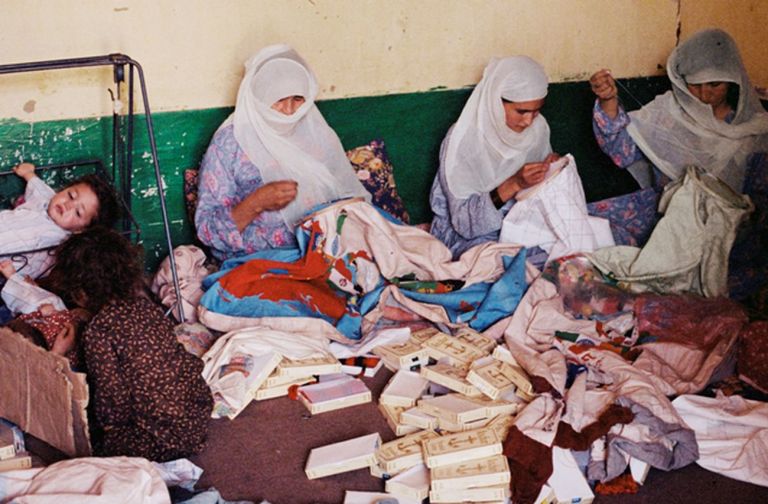 Randi Malkin Steinberger, Boetti by Afghan people, 1990