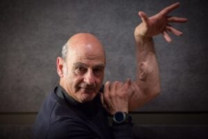 Architetture anatomiche alternative. Intervista a Stelarc