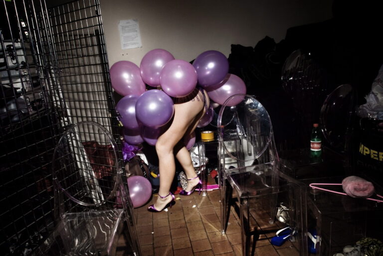 Scarlet Martini gets ready for the balls show backstage at the Micca Club, Rome. April, 2009.