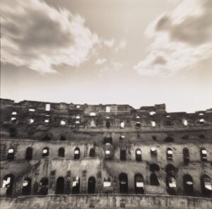 Il “Mediterraneo” di Mimmo Jodice in mostra negli Istituti Italiani di cultura