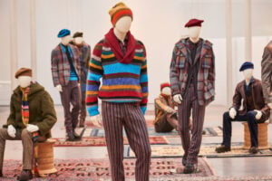 I tappeti di Loredana Longo nello show room Missoni. La mostra a Milano