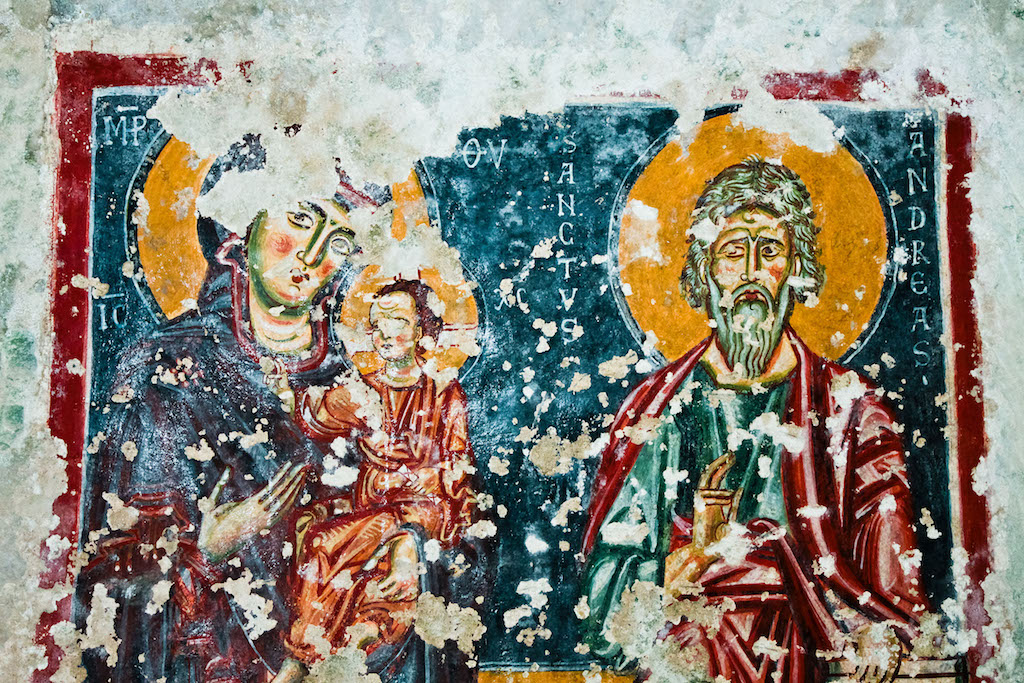 Dipinto murale all'interno della chiesa rupestre di Sant'Andrea; foto di Francesco Ottomaniello