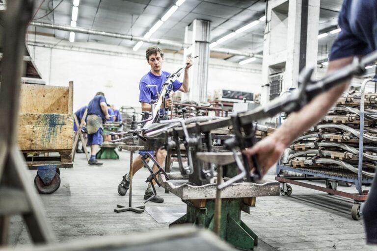 Fabbrica TON, Bystřice pod Hostýnem. Bending