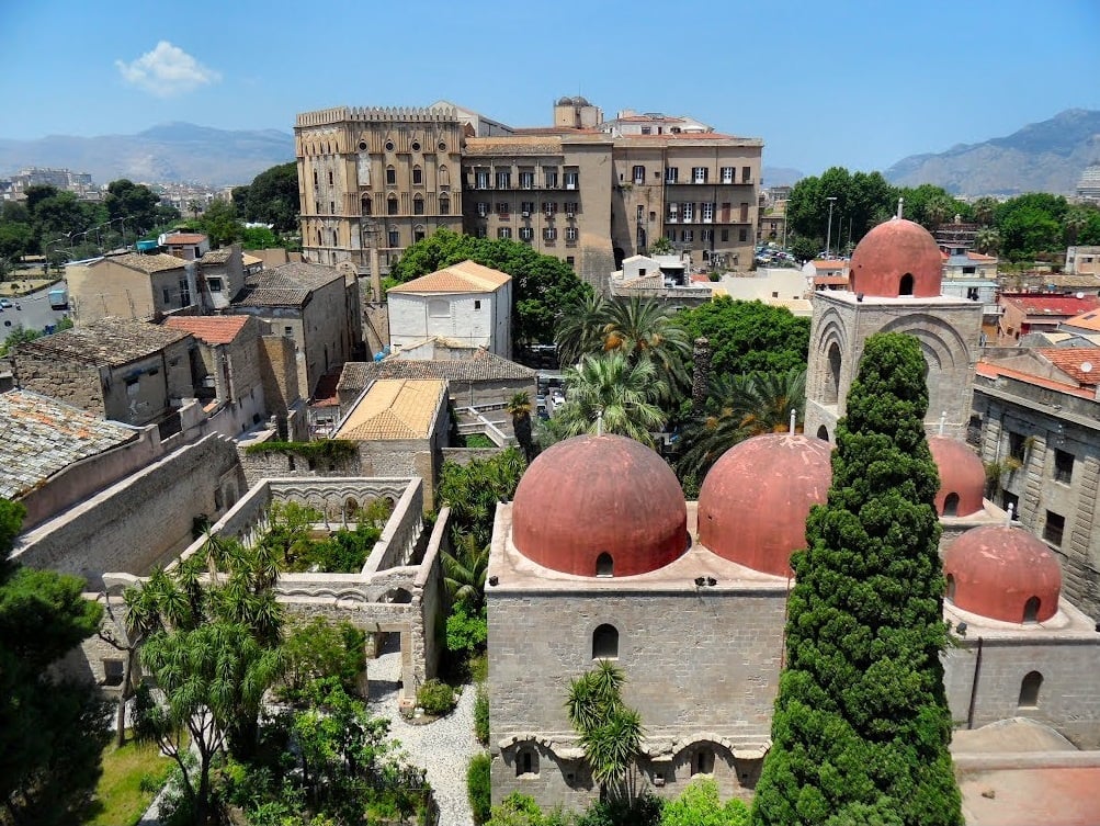 Cantiere Palermo. Nuovi bandi con fondi stanziati anche da Roma: dal tram alle luci sui monumenti