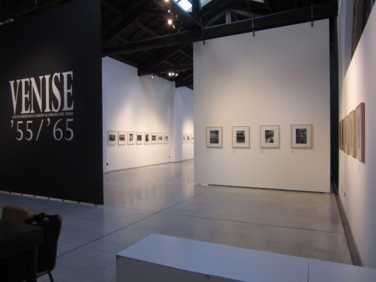 Venise '55/'65. Gianni Berengo Gardin & Sergio Del Pero. Exhibition view at Fondation Wilmotte, Venezia 2017