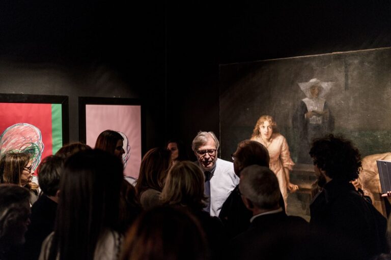 Vittorio Sgarbi al Museo della Follia, Basilica di Santa Maria alla Pietrasanta, Napoli 2017. Photo Sara Pallavicini