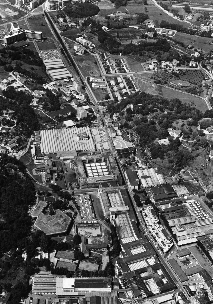 Veduta aerea degli stabilimenti Olivetti di Ivrea_anni 1960