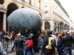 Piero Gilardi, Masso della crisi, 2012-2017, inflatable object, courtesy Fondazione Centro Studi Piero Gilardi