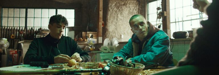 Damiano e Fabio D'Innocenzo, La terra dell'abbastanza (2018)