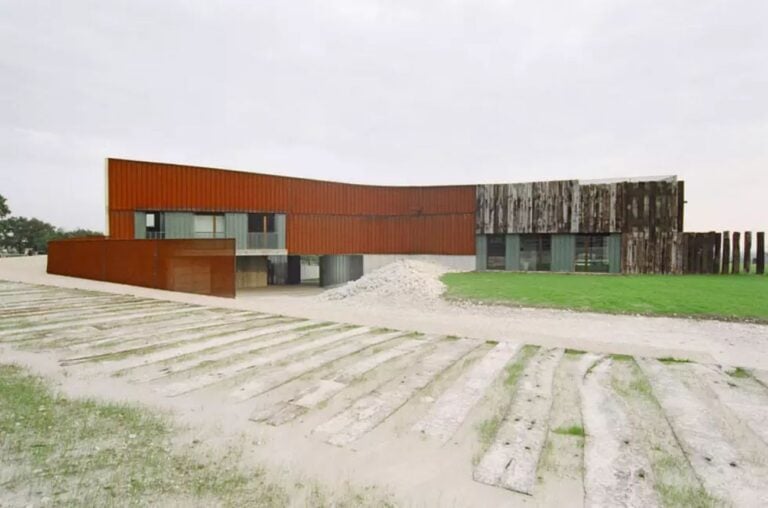 ElasticoSpA+3, Yuppie Ranch House, Budoia 2005. Photo Betta Crovato