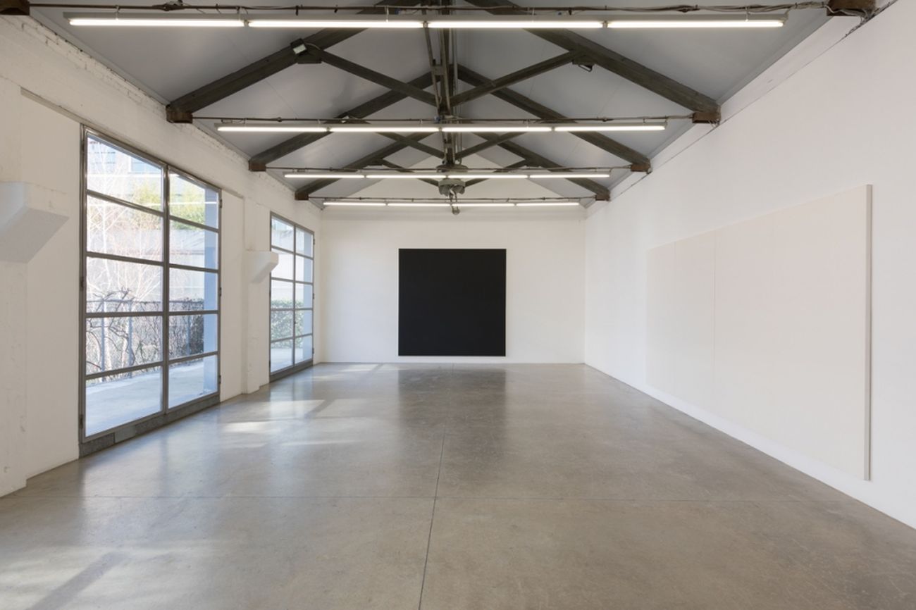 Olivier Mosset. Installation view at Massimo De Carlo, Milano 2018