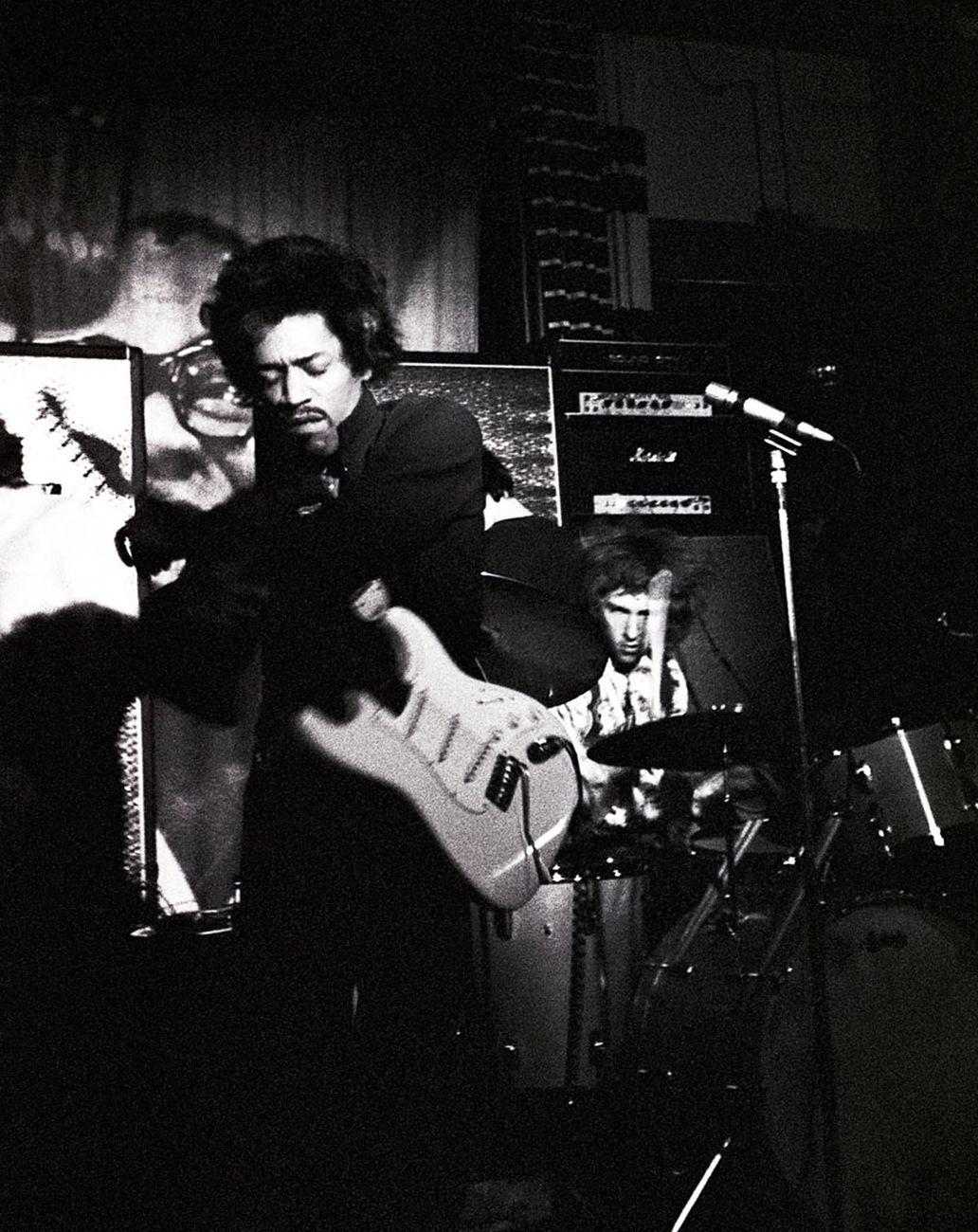 Renzo Chiesa, Jimi Hendrix al Piper di Milano, 1968 © Renzo Chiesa
