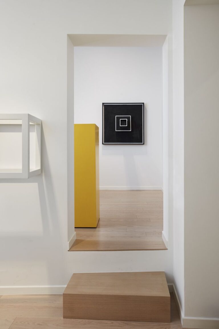 Sol LeWitt. Between the Lines. Installation view at Fondazione Carriero, Milano 2017. Photo Agostino Osio. Courtesy Fondazione Carriero, LeWitt Collection, Chester, Estate of Sol LeWitt & Pace Gallery