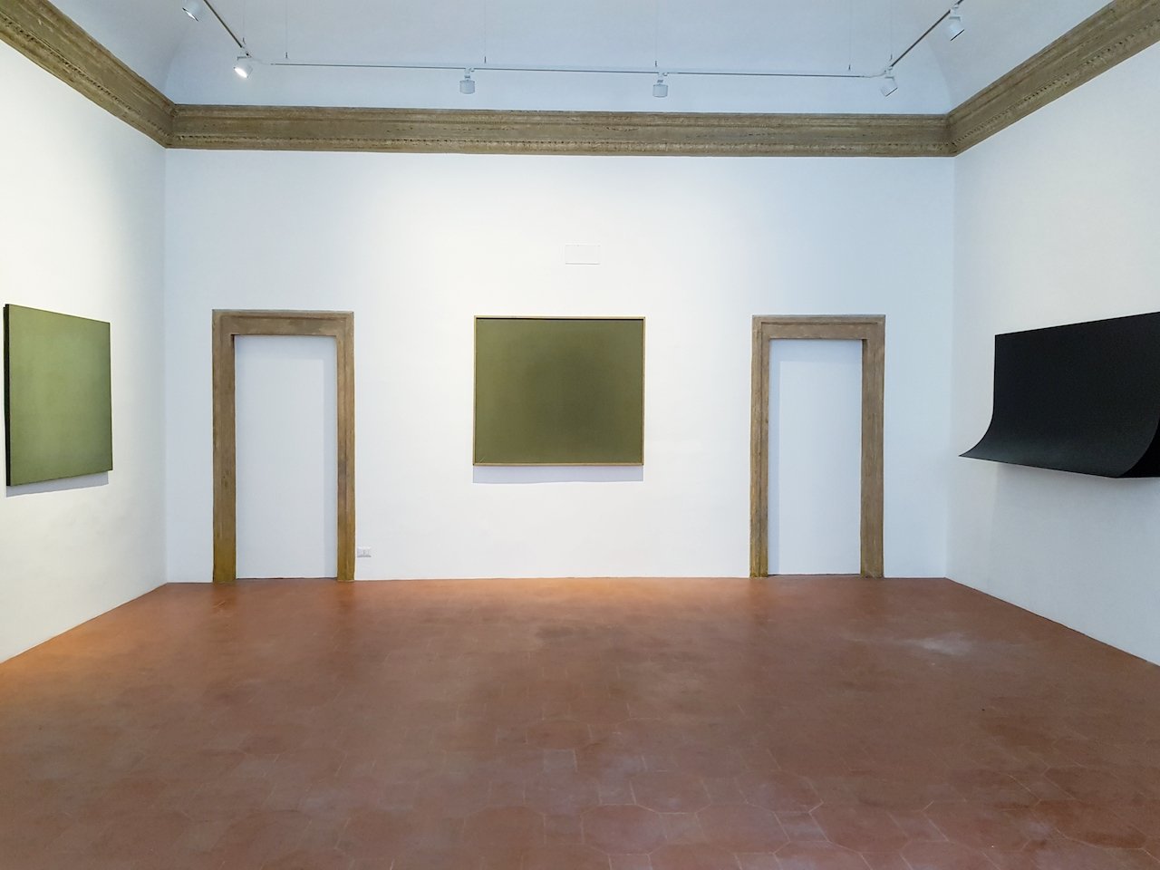 Il nuovo spazio di Sergio Casoli e Mattia De Luca con la mostra di Francesco Lo Savio
