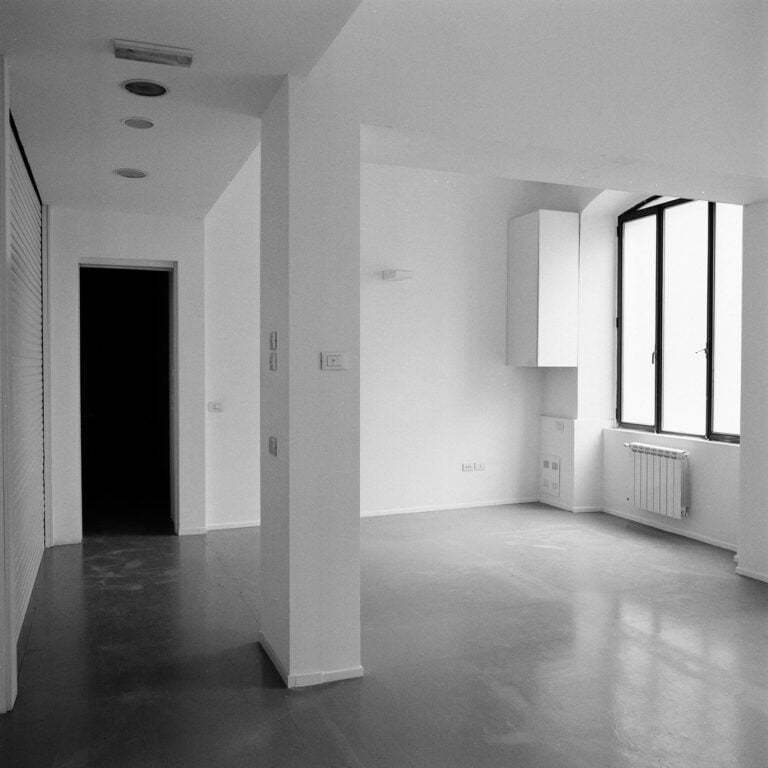 Adam Gordon. Secession 2000-2005. Installation view at ZERO..., Milano 2018. Courtesy l'artista & ZERO..., Milano. Photo credit Roberto Marossi