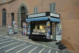 Chiusura delle librerie: oltre la lamentela, l’analisi