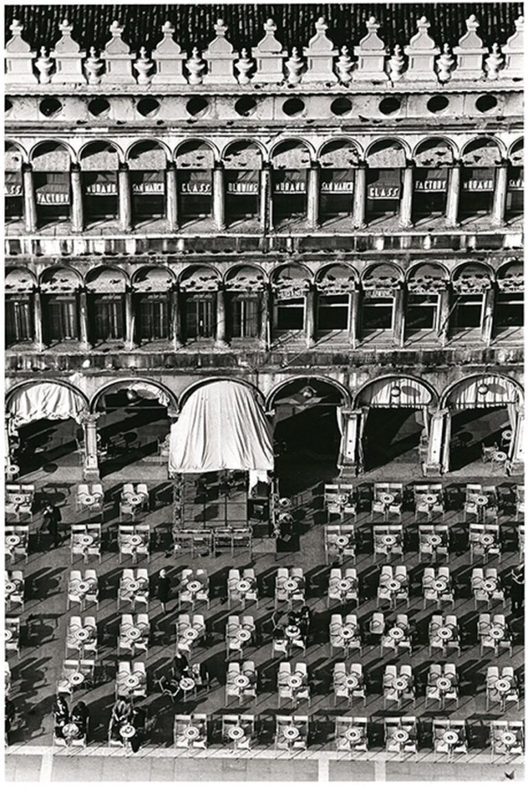 Fulvio Roiter, Venezia, Piazza San Marco, 1983 © Fondazione Fulvio Roiter
