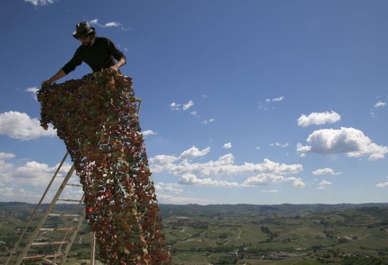 Hilario Isola, Atelier del camouflage, La Morra 2018. Montaggio