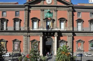 Il Museo Archeologico di Napoli continua a rinnovarsi. Nuovi spazi, grandi investimenti e una piazza pubblica