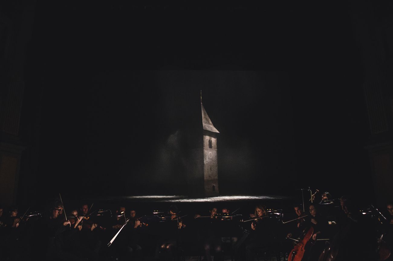 OHT-Office for a Human Theatre, Curon-Graun. Storia di un villaggio affogato. Teatro Sociale, Trento 2018. Photo Michele Purin