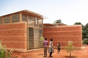 Architettura e comunità. La scuola InsideOut in Ghana