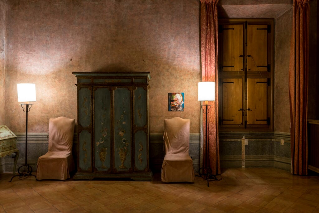 Art Club di Villa Medici compie 2 anni celebrati con un appuntamento al buio e Marinella Senatore