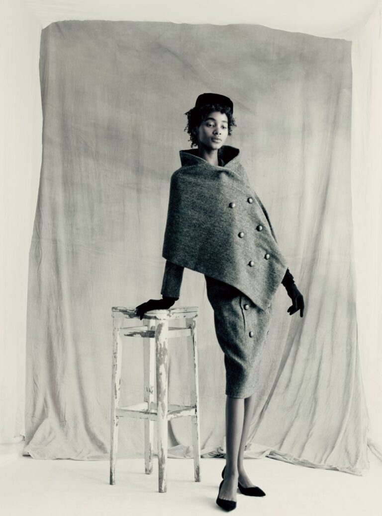 Voyageur suit Autumn-Winter 1955 Haute Couture collection Y line by Christian Dior ® Paolo Roversi