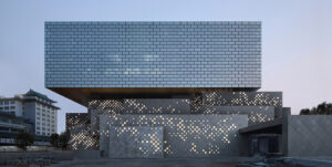 A Pechino il Guardian Art Center, la nuova “macchina culturale” progettata da Ole Scheeren