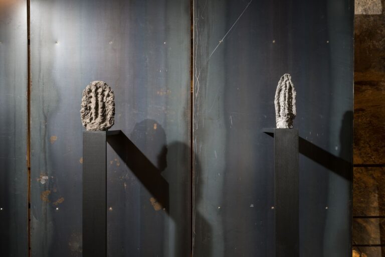 Alessandro Biggio, Serie di nove sculture, dettaglio, 2018. CarteC Cava Arte Contemporanea, Cagliari. Courtesy Musei Civici di Cagliari