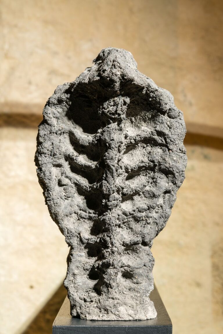 Alessandro Biggio, Serie di nove sculture, dettaglio, 2018. CarteC Cava Arte Contemporanea, Cagliari. Courtesy Musei Civici di Cagliari