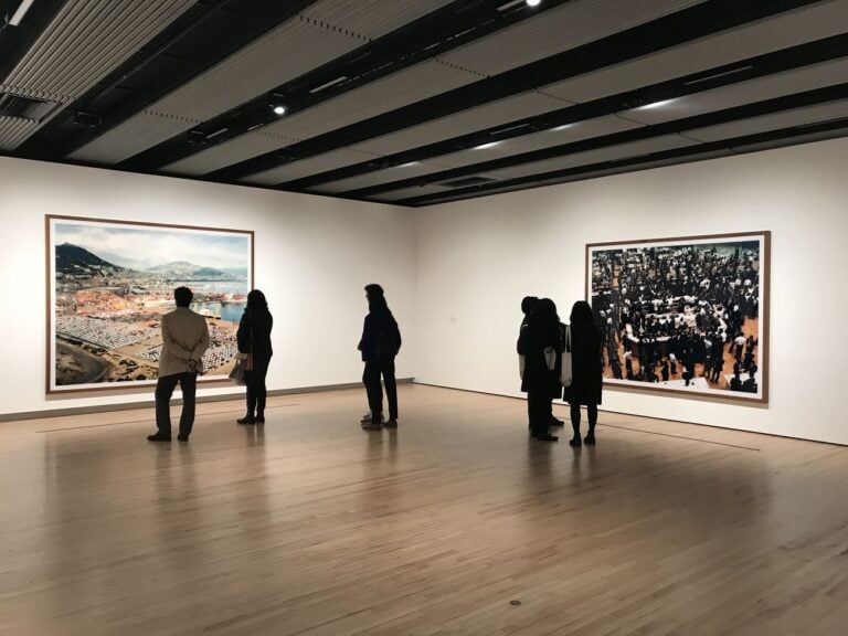 Andreas Gursky. Exhibition view at Hayward Gallery, Londra 2018