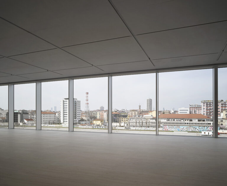 Torre Fondazione Prada, Milano Progetto architettonico di OMA Foto: Bas Princen 2018 Courtesy Fondazione Prada