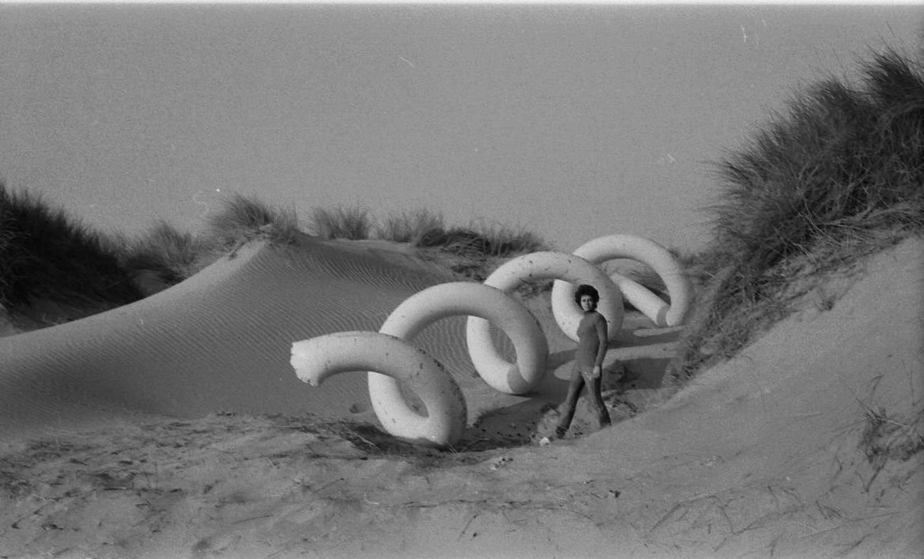 Franco Mazzucchelli, Camargue, spiaggia S.Marie de la mer, 1969. Fotografia di Franco Mazzucchelli