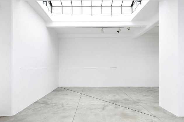 Fred Sandback. Exhibition view at Cardi Gallery, Milano 2018