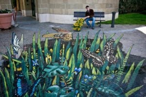 Street art in 3D. A Castel Romano Designer Outlet 20 mq di pavimento dipinto a tema tropicale