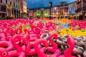 I gonfiabili di Oppy De Bernardo a Locarno. Storia di un attacco vandalico collettivo